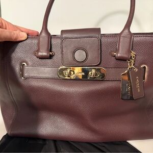 Coach Swagger Carry All Bag in Oxblood Leather